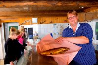 Fischland Schleswig-Holstein – Krabbenfang, Binnenfischerei und Räucherei in Tradition ködern jeden Meeresgourmet…