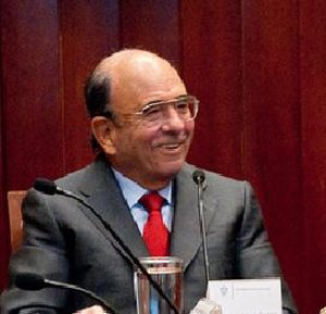 Emilio Botín: Hat was zu lachen (Foto: flickr, UNED)