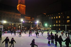 13. Stadtwerke Eisfestival vom 19.11.2011 – 15. 01. 2012 – NEU: Überdachte Winterwelt bietet wetterunabhängiges Eisvergnügen!