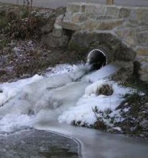 Abwasser: Ozonierung ohne Schäden für Umwelt (Foto: pixelio.de, Franz Haindl)