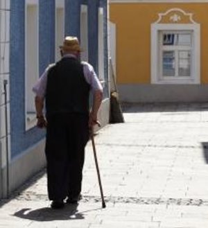 Alterung: Zahl der über 80-Jährigen explodiert – Starke Überalterung der deutschen Gesellschaft bis 2030 errechnet