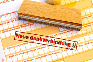 Stempel: Kreditinstitute haben Angst vor Near-Banks (Foto: pixelio.de/T.Wengert)