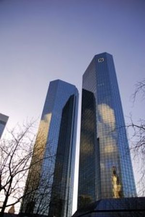 Deutsche Bank: Keine Macht der Bürokratie (Foto: pixelio.de/Terramara)