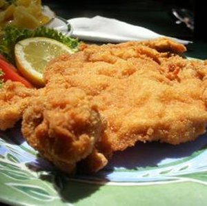 Wiener Schnitzel: Auf das Öl kommt es an (Foto: pixelio.de, Peter Smola)