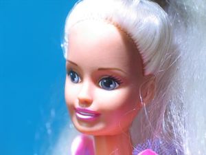 Barbie und Co erhalten Hightech-Updates – Spielehersteller versuchen digitale Generation zu erreichen