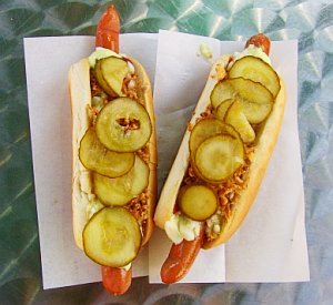 Hotdogs: Problematischer Verlust der Essensrituale (Foto: pixelio.de/Bjerring)