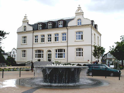 Rathaus Timmendorfer Strand (Quelle: http://www.sir-henrys-villa.de)