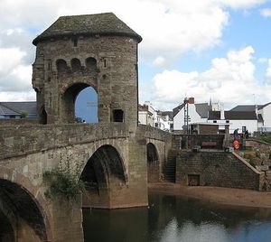 Wales hat weltweit erste Wikipedia-Stadt – Reiseführer aus Wiki-Artikeln für Smartphone-Nutzer in Monmouth