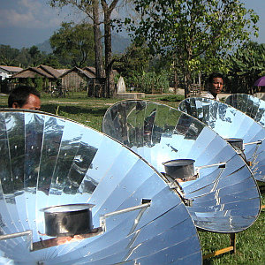 Solarküche: Prototyp kocht Wasser in 60 Minuten (Foto: chengtsun.com)