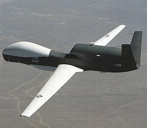 Lockheed Martin betankt Drohnen per Laserstrahl – Flugzeit auf 48 Stunden verlängert