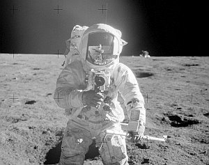 Apollo-Astronaut: Mondstaub nach wie vor ein Problem (Foto: NASA)