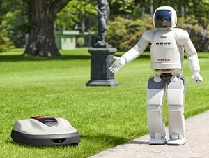 Roboter-Duo: Produkt Rasenmäher trifft Maskottchen ASIMO (Foto: honda.com)