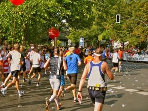 Berlin-Marathon: viele oft unvorbereitet (Foto: pixelio.de, Karl-Heinz Liebisch)