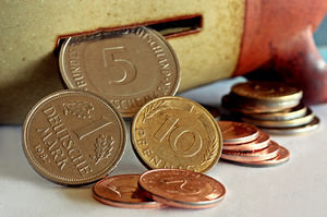 D-Mark-Münzen: Viele sehnen sich nach ihr (Foto: pixelio.de, birgitH)