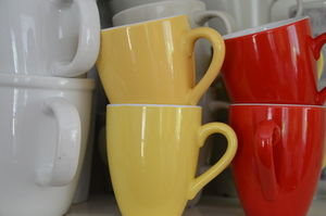 Tassen: Farbe beeinflusst Geschmack (Foto: pixelio.de, C. Wilking)