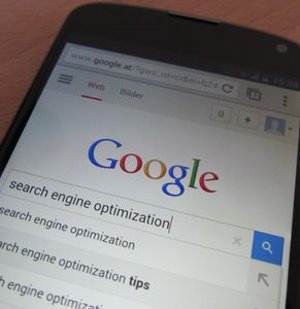 Google-Suchleiste: SEO bleibt ein einträgliches Geschäft (Foto: F. Fügemann)