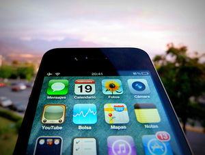 iPhone: für viele ein Kultobjekt (Foto: flickr/Gonzalo Baeza H)