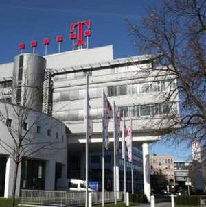 Deutsche Telekom: Richter stoppen Pseudo-Flatrate – Klausel zur Drosselung der Leitung in Verträgen für unzulässig erklärt