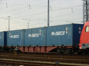 Urancontainer, die derzeit Richtung Frankreich rollen