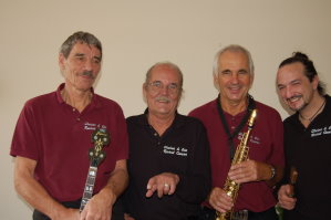 Clarinet and Sax Revival Quartet 08
