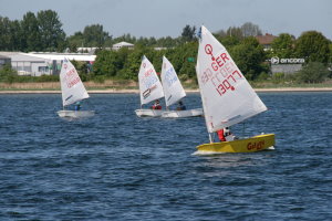 Opti-Segeln um die Ancora Neustadt