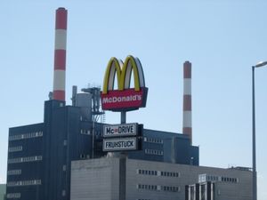 McDonald's: Unternehmen will wieder mehr Umsatz (Foto: pixelio.de, Rewolve44)