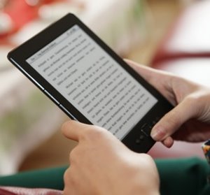 E-Reader setzen sich gegen Tablet-Rivalen durch – Absatz steigt bis Jahresende um zwölf Prozent auf 1,2 Mio. Geräte
