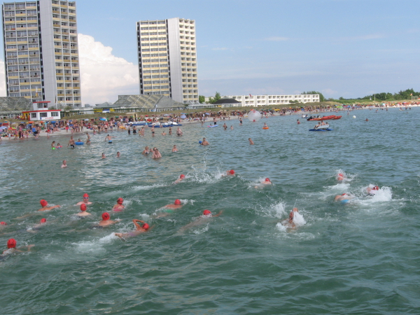 DLRG und Tourismus-Service Fehmarn laden noch einmal zum Ostseeschwimmen