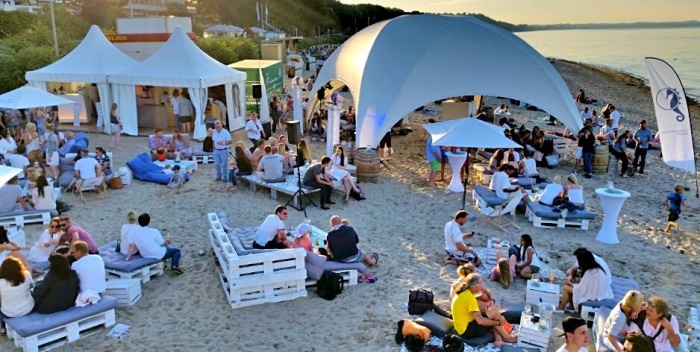 StrandKlub Lounge meets riff – die Strandbar – Erster StrandKlub in Niendorf auf dem Freistrand