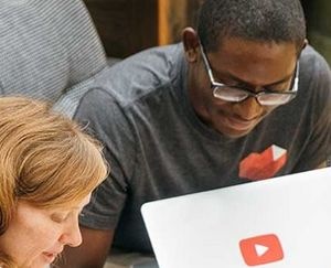 YouTube muss E-Mail-Adresse bei Verstoß angeben – Oberlandesgericht Frankfurt entscheidet zugunsten von Filmverwerterin